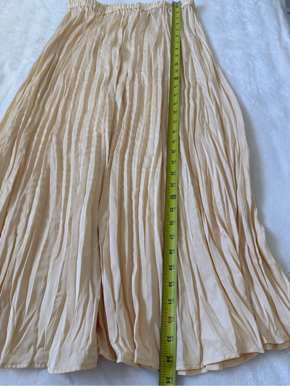 H&M Cream Pleated Maxi Skirt Satin Flowy Boho Ibiza Style Medium - Picture 7 of 8
